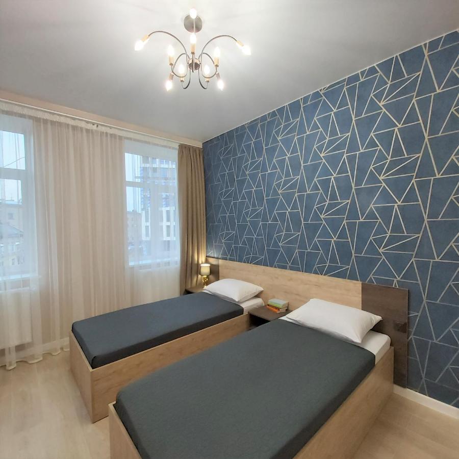 3 Bedroom, 2 Bathroom Apartment Near Forum Львов Экстерьер фото