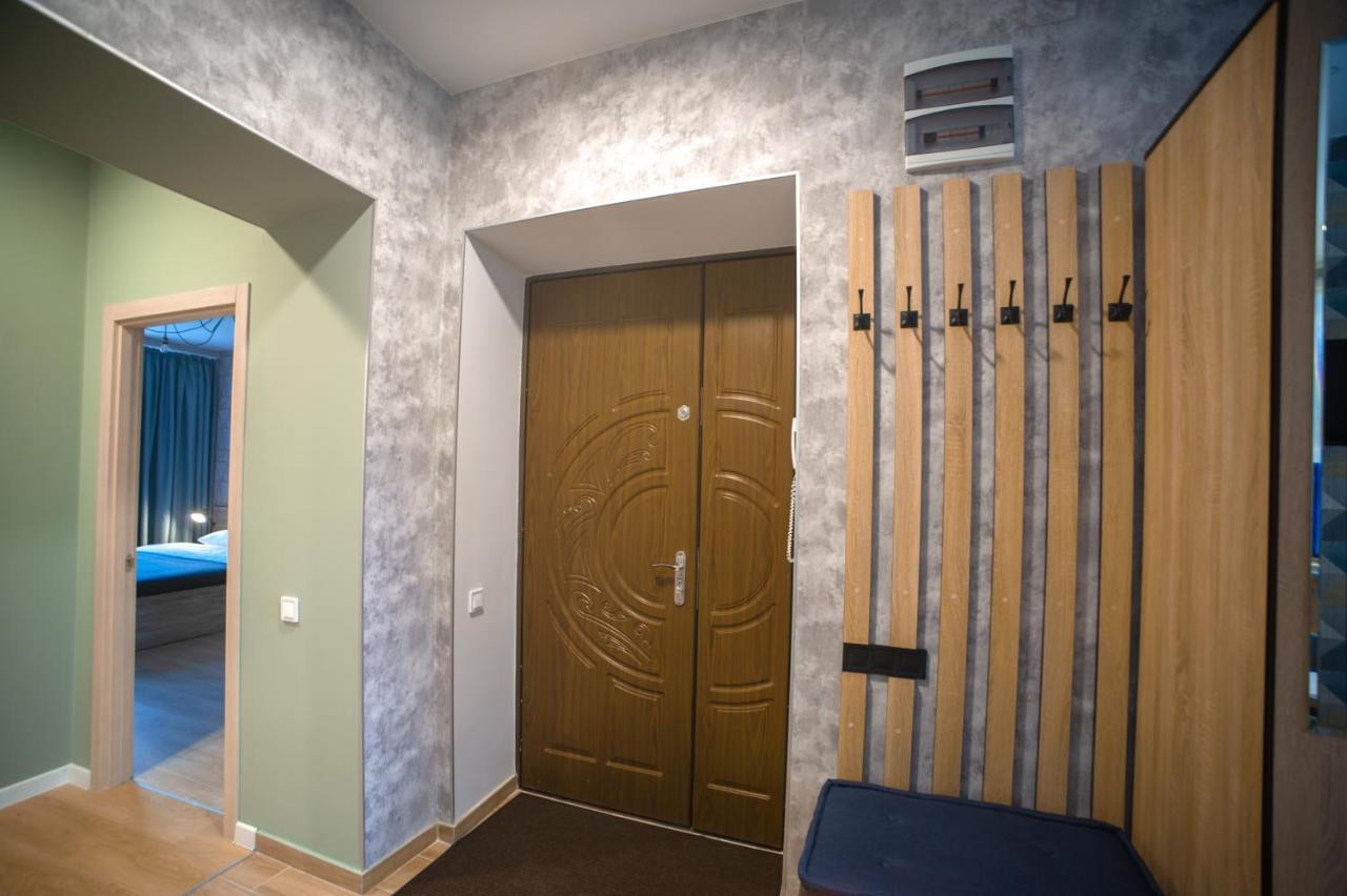 3 Bedroom, 2 Bathroom Apartment Near Forum Львов Экстерьер фото